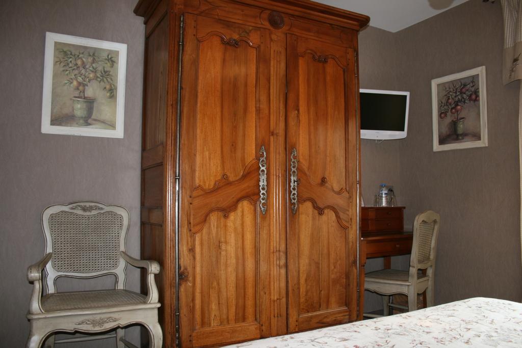 مانيي لي أمو Chambres D'Hotes Le Petit Nailly الغرفة الصورة